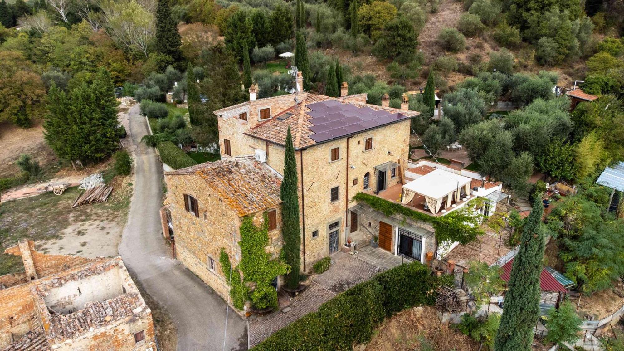 فندق Castellino Di Malborghetto مونتيلوبو فيورنتينو المظهر الخارجي الصورة
