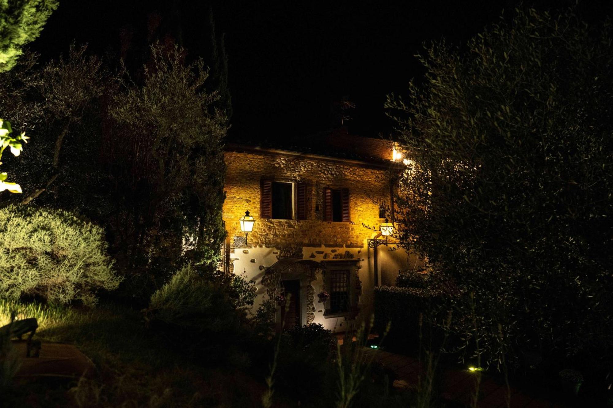 فندق Castellino Di Malborghetto مونتيلوبو فيورنتينو المظهر الخارجي الصورة