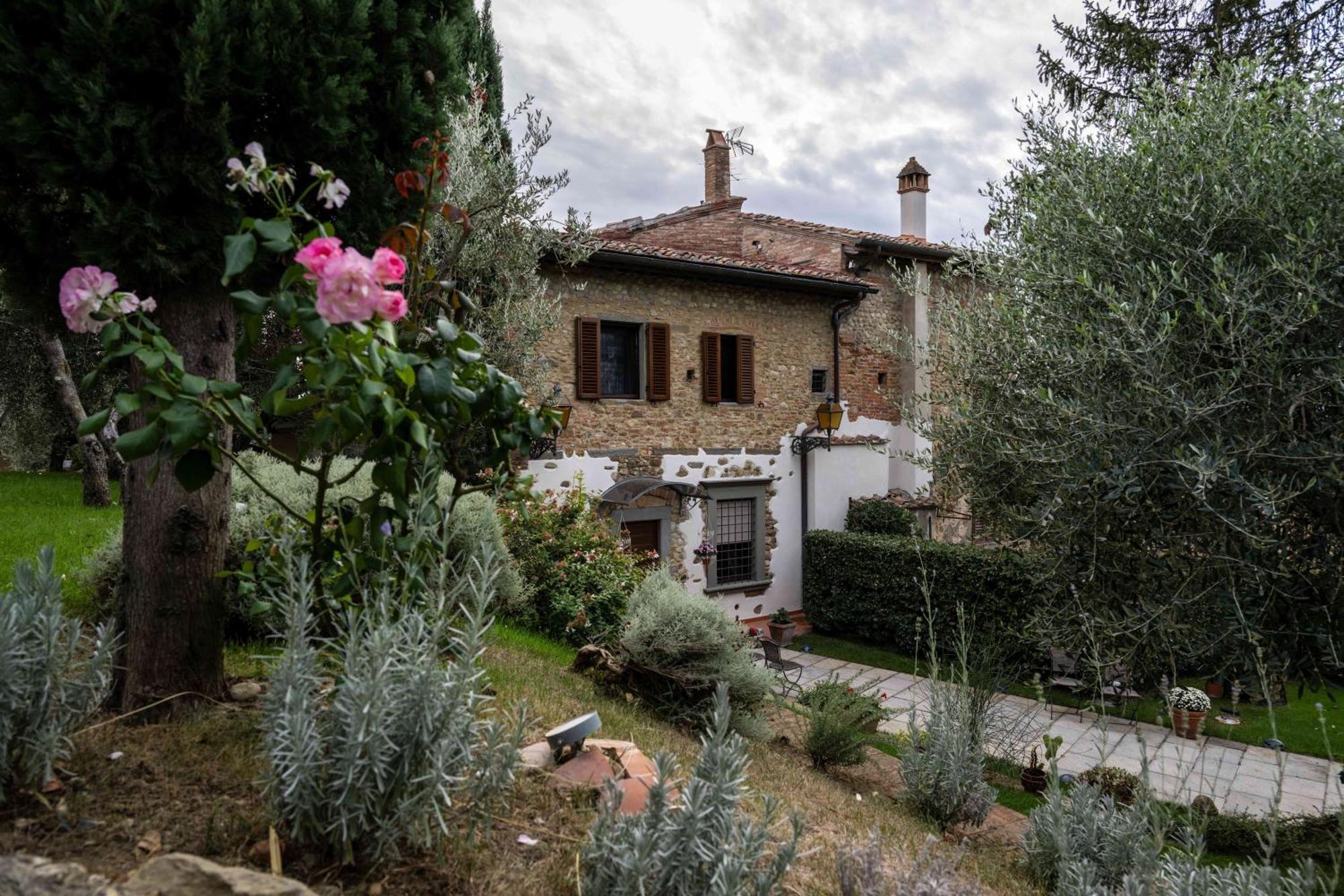 فندق Castellino Di Malborghetto مونتيلوبو فيورنتينو المظهر الخارجي الصورة